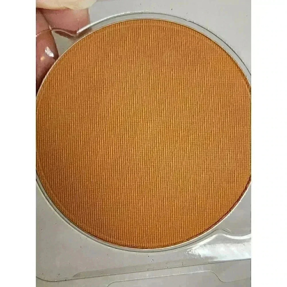 Lancome Dual Finish Powder Foundation 450 SUEDE N - Picture 2 of 4